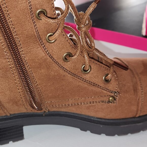 Comfy, Sport Vintage Booties - Picture 5 of 10